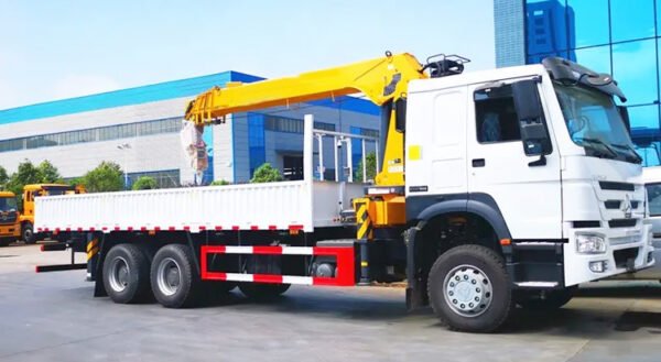 Sinotruck Howo Mounted Crane Truck - Image 2