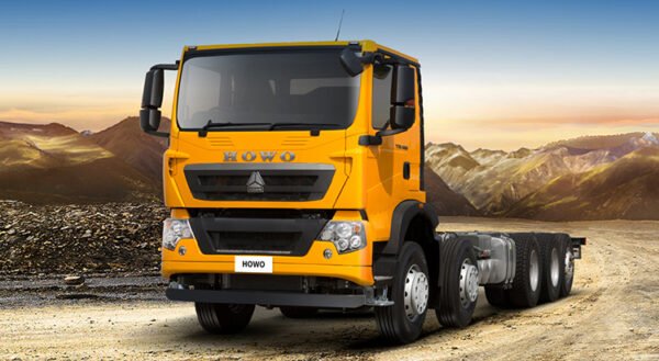 Howo T7 6X4 Tractor Truck - Image 4