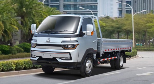 Howo Light Cargo Truck - Image 3